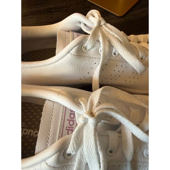 NWOT Adidas Cloudfoam Comfort Sneaker Iridescent Metallic Panel Heel Sz. 11 - Picture 3 of 9